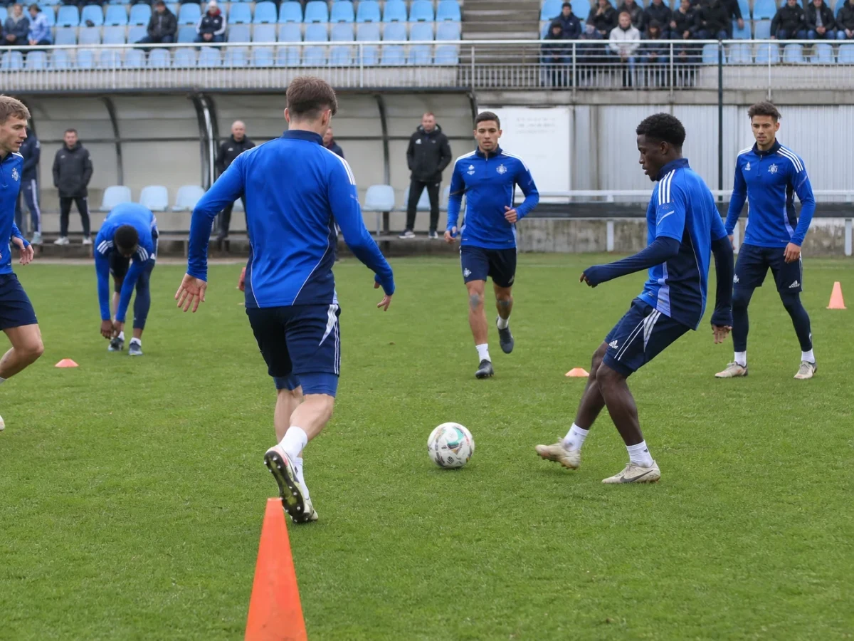 Strasbourg lainasi Dário Essugon Chelseasta