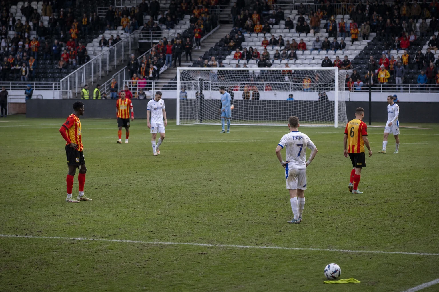 Lens avasi Ligue 1 -kauden 5–2-voitolla ja nousi toiseksi
